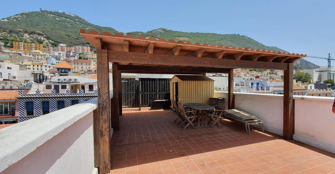 Appartement Gibraltar Town Centre Flat With Roof Terrace Extérieur photo