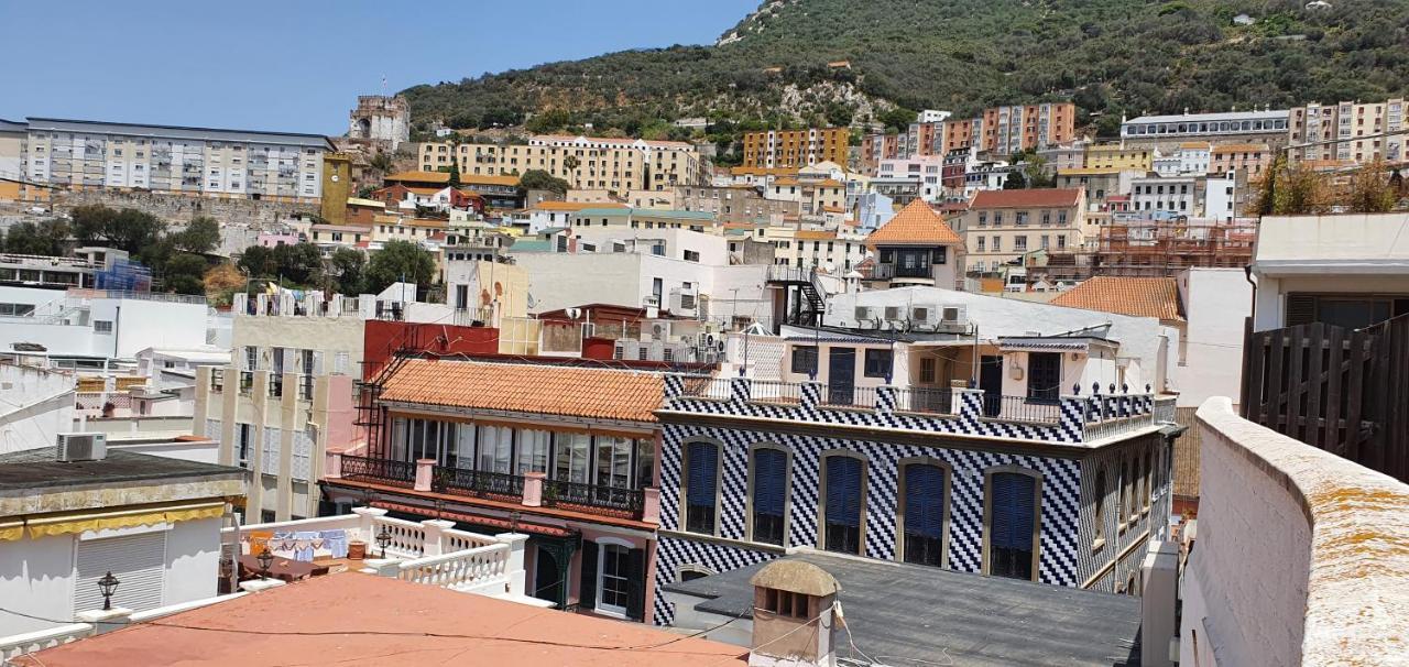 Appartement Gibraltar Town Centre Flat With Roof Terrace Extérieur photo